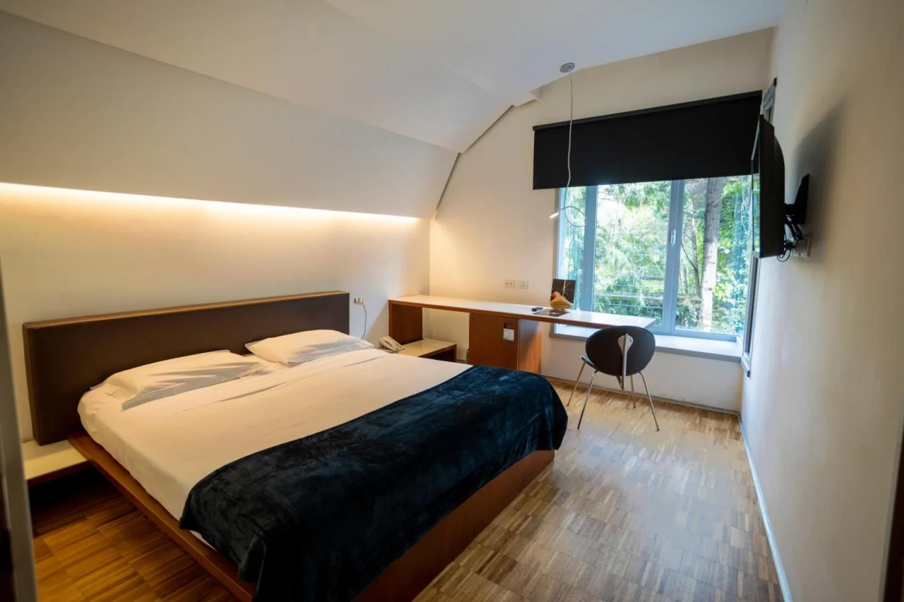Hotel Aluxor SFO
