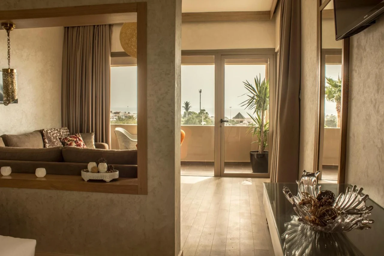Mabrouk Hotel and Suites - Solo Adultos