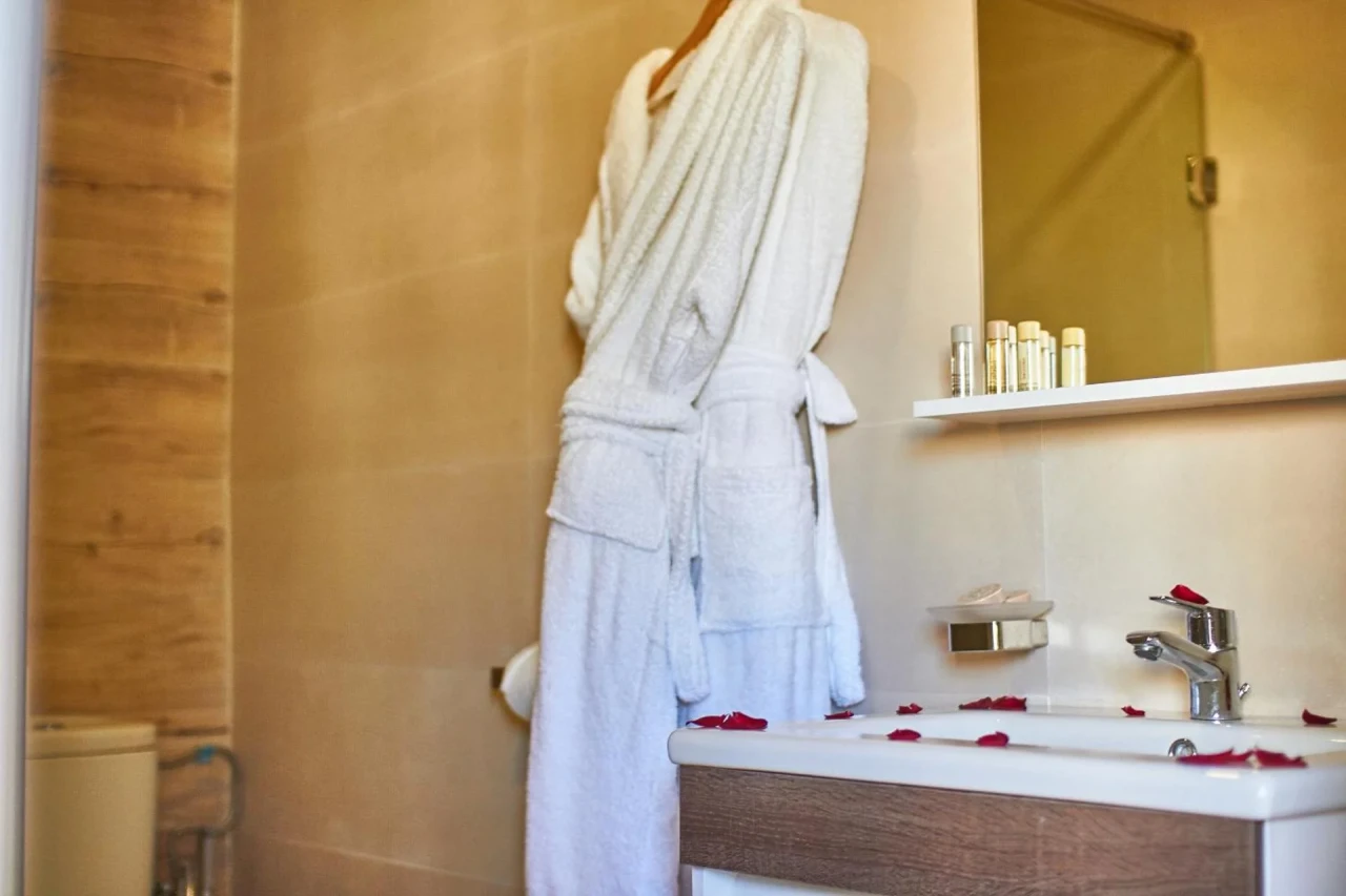 Mabrouk Hotel and Suites - Solo Adultos