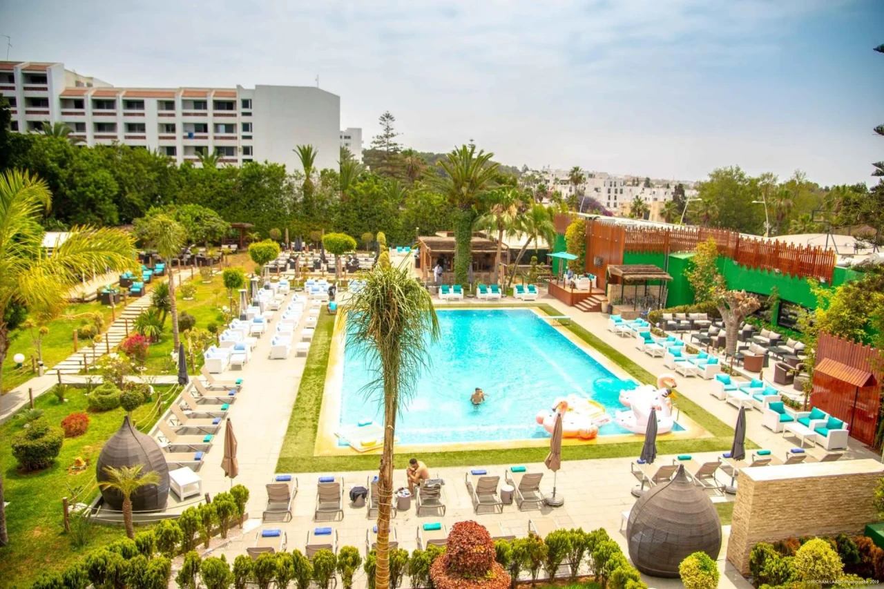 Mabrouk Hotel and Suites - Solo Adultos